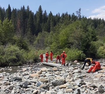 Lake Siskiyou Delta Bridges installation