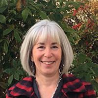 Nancy Ogren Headshot