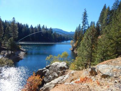 Lake Siskiyou and Wagon Creek Bridge - Photo by Kim Foster