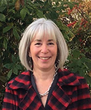 Nancy Ogren Headshot